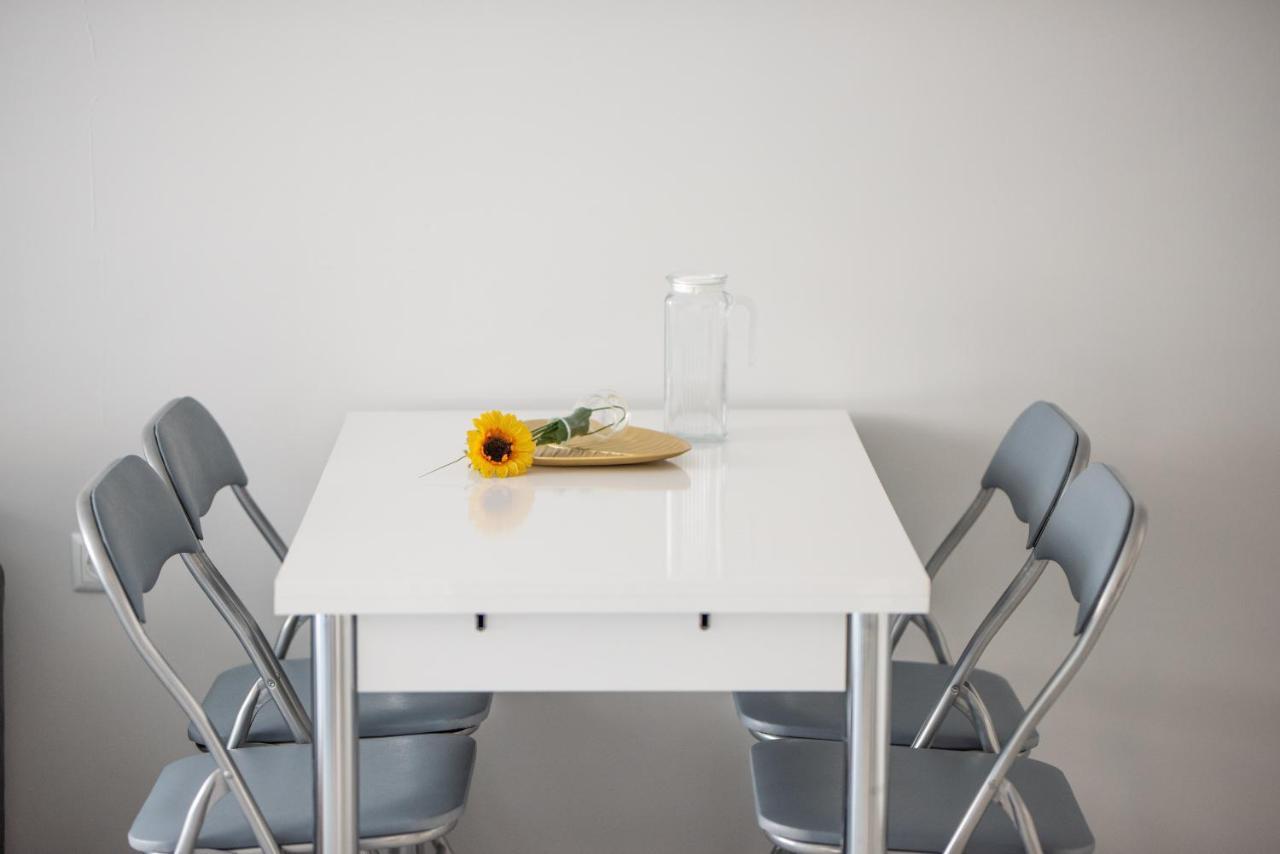 Lovely 1Bed Apartment For 4 Guests & Free Parking Plovdiv Ngoại thất bức ảnh